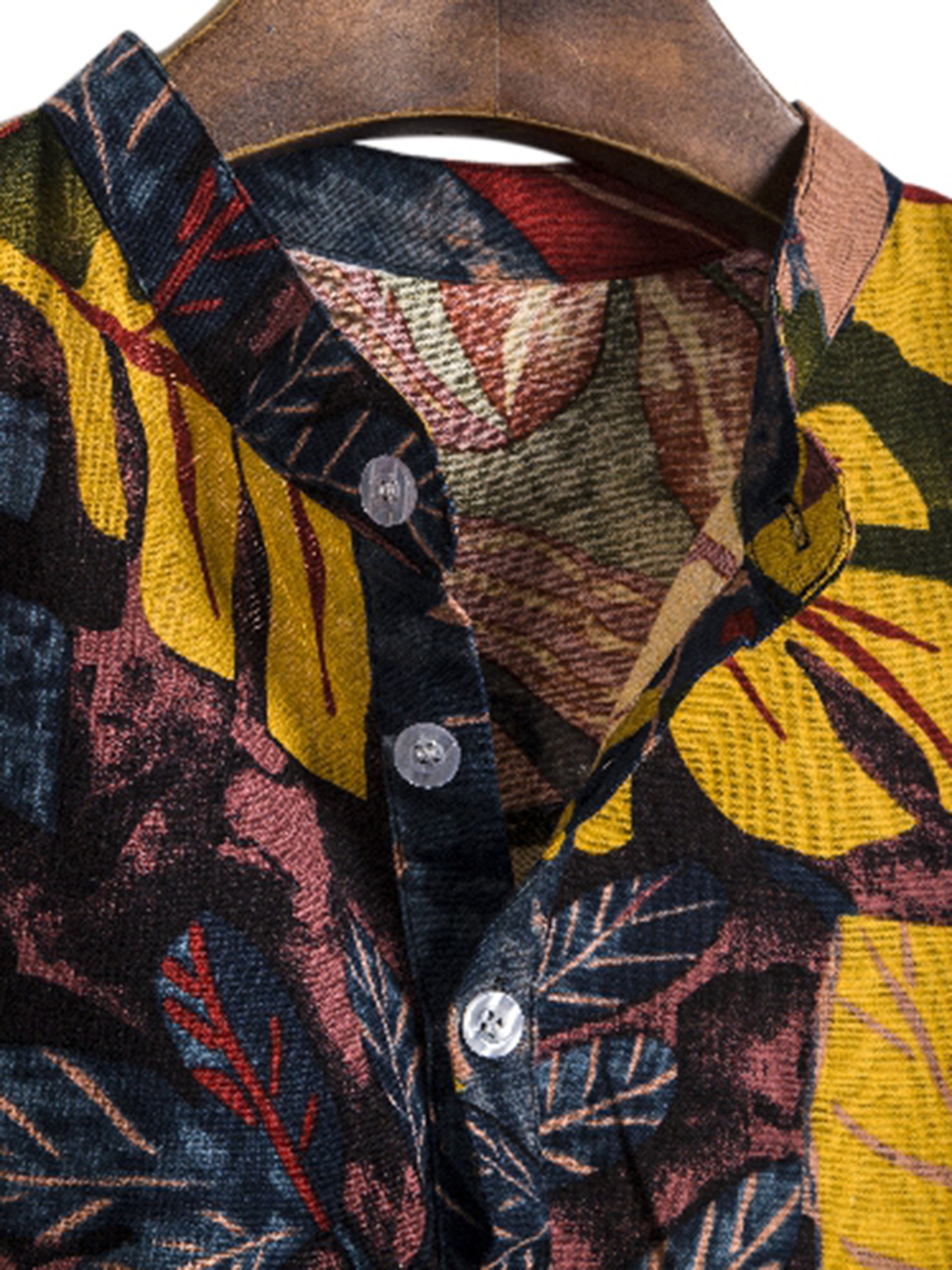 Men's Leaf Graphic Front Pocket Shirt