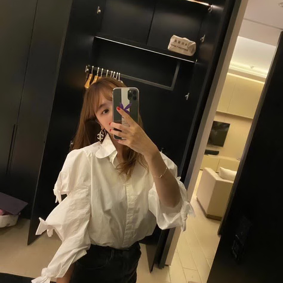 20秋季最新专柜款-Chanel耳环一万个推荐的一款，非常的仙女，上耳惊喜感十足，非常的高档大气，完美指数绝对5星，一定要入的单品，非常重工