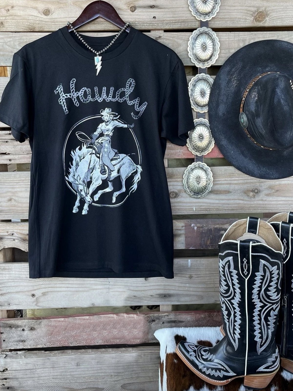 Cowgirl Shift Short Sleeve Shirts & Tops