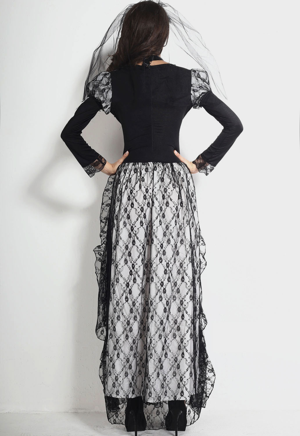 Super Deluxe Bone Yard Bride Costume