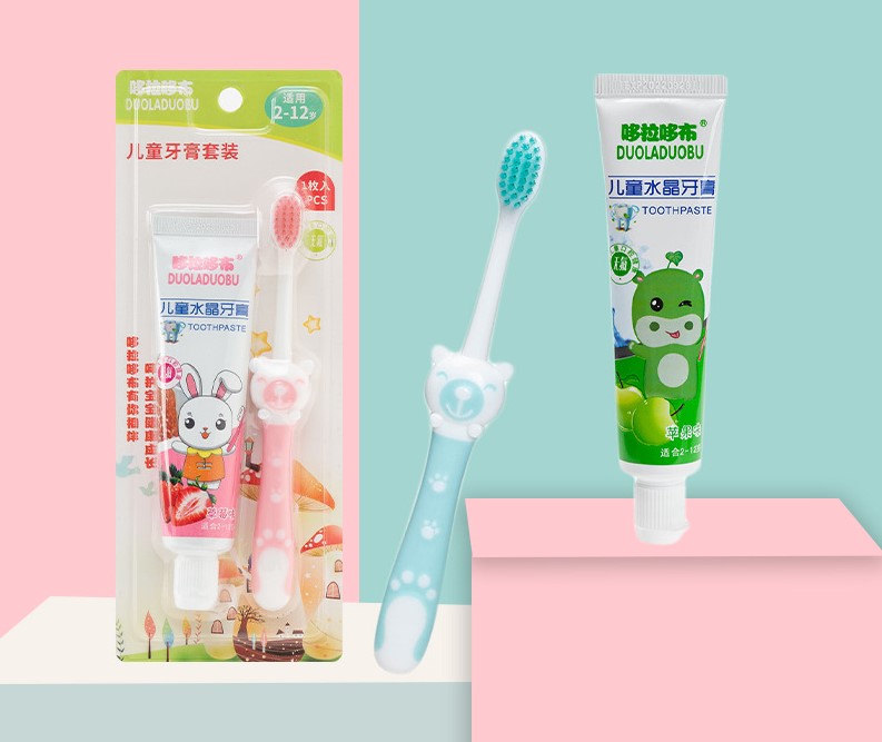 ថ្នាំនិងច្រាស់ដុសធ្មេញកុមារ