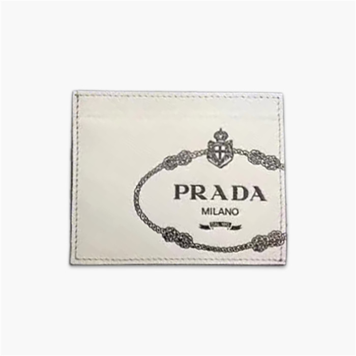 【原版皮】普拉达/Prada 卡夹，选用十字纹牛皮裁制而成，饰以黑色经典丝印徽标，风格优雅简约，款号：2MC223