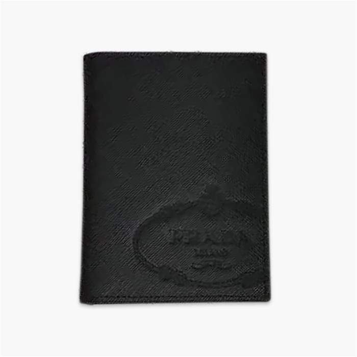 【原版皮】普拉达/Prada 护照夹，选用十字纹搭配平纹小牛皮裁制而成，热压印品牌徽标印花，一款旅行出行的必备单品，款号：2MV017