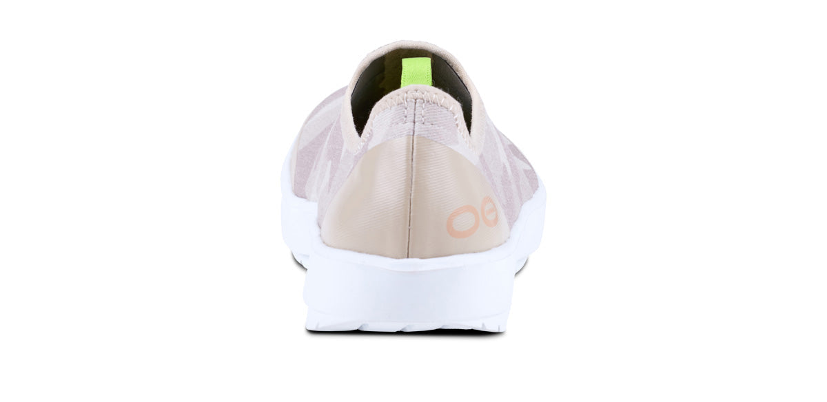 Women's OOmg eeZee Low Shoe - Tan Camo