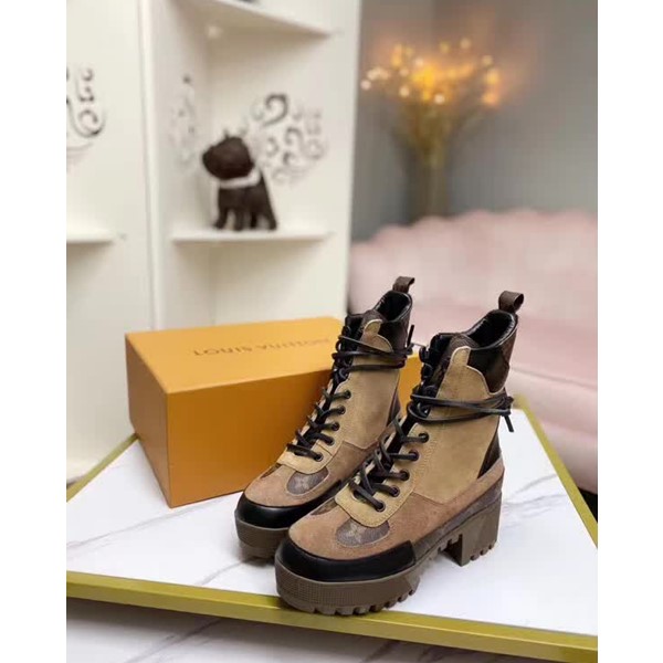 20秋季最新专柜款-路易威登LV2020早秋经典高跟马丁靴沙滩靴，鞋面牛皮/老花皮拼接 牛皮里 整条鞋带都是真皮切条 跟高7cm水台3.5cm 大气显瘦增高 好走不累脚