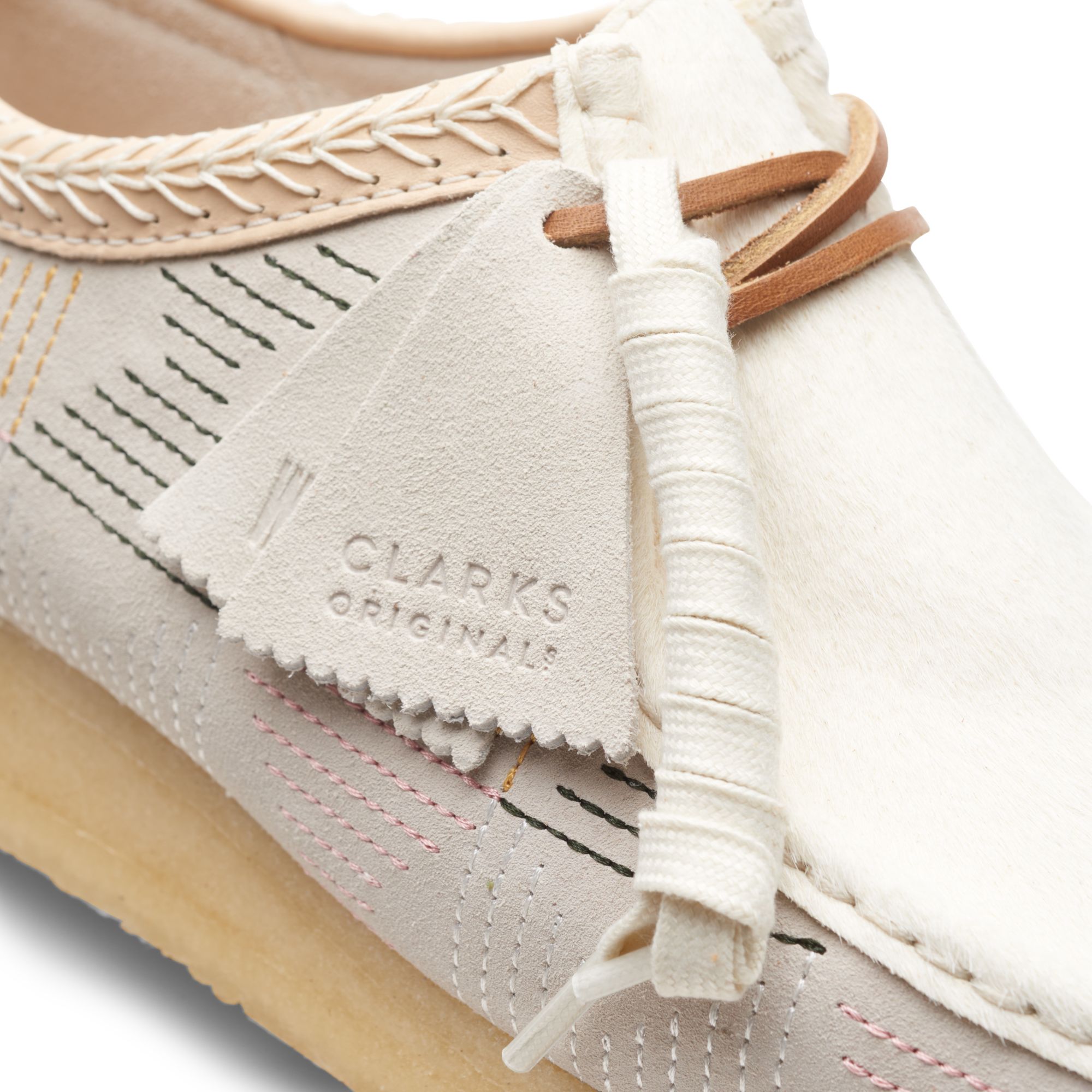 Men  Wallabee Off White Hairy