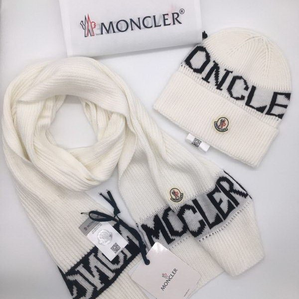 官网同步20秋季最新款-Moncler二​件套系‌列 围巾‎，帽子经‌典‎系‎列，精​致美感，精选毛线，手感超柔软，冬季必备款