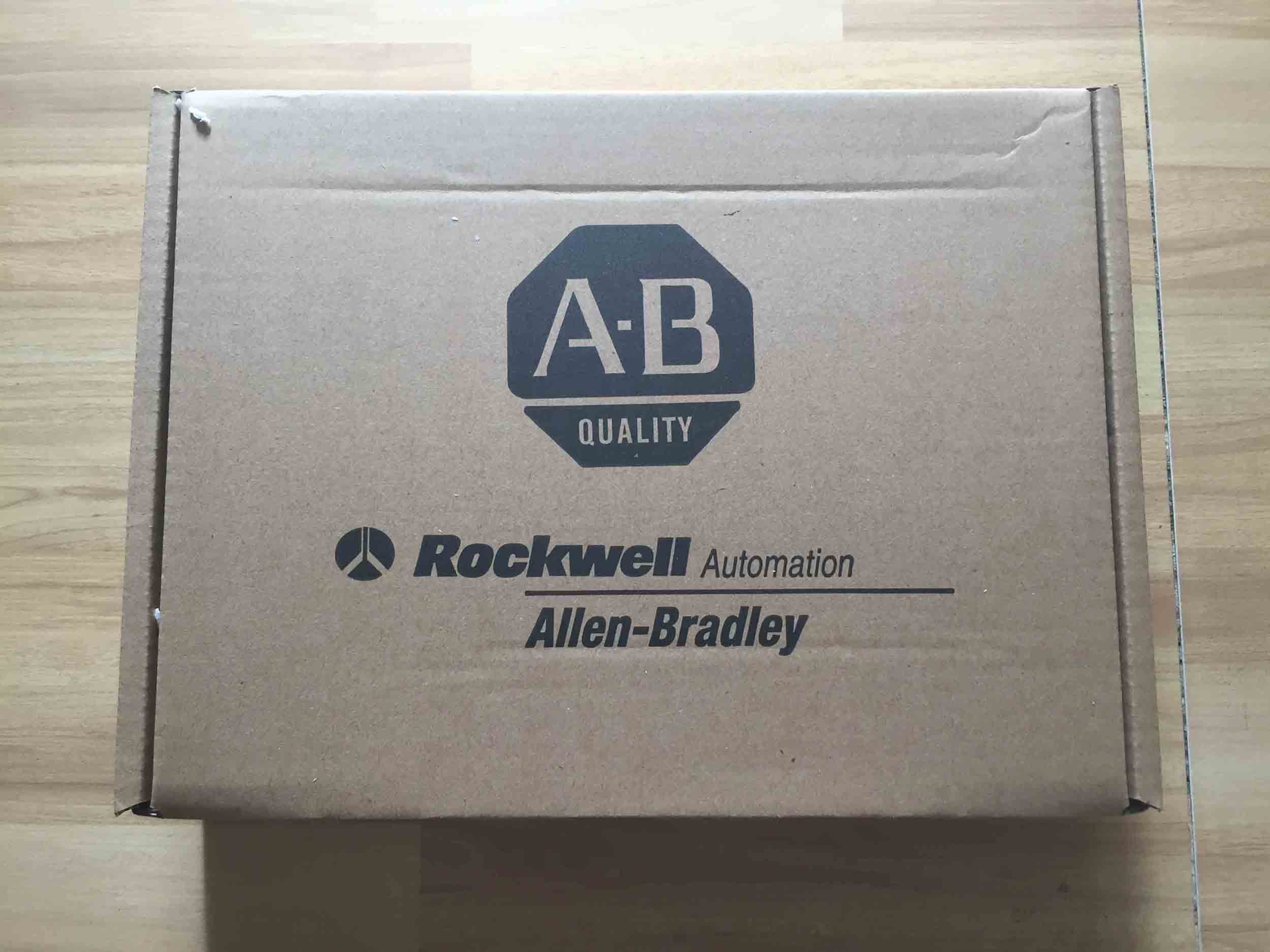 Allen-Bradley 1746-NI8 SLC 500 High Density software configurable Analog Input Module