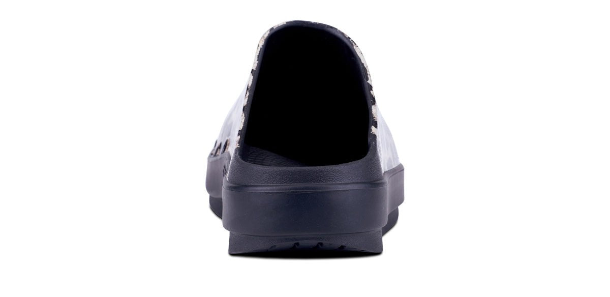 Women's OOcloog Limited Edition Clog - Cheetah