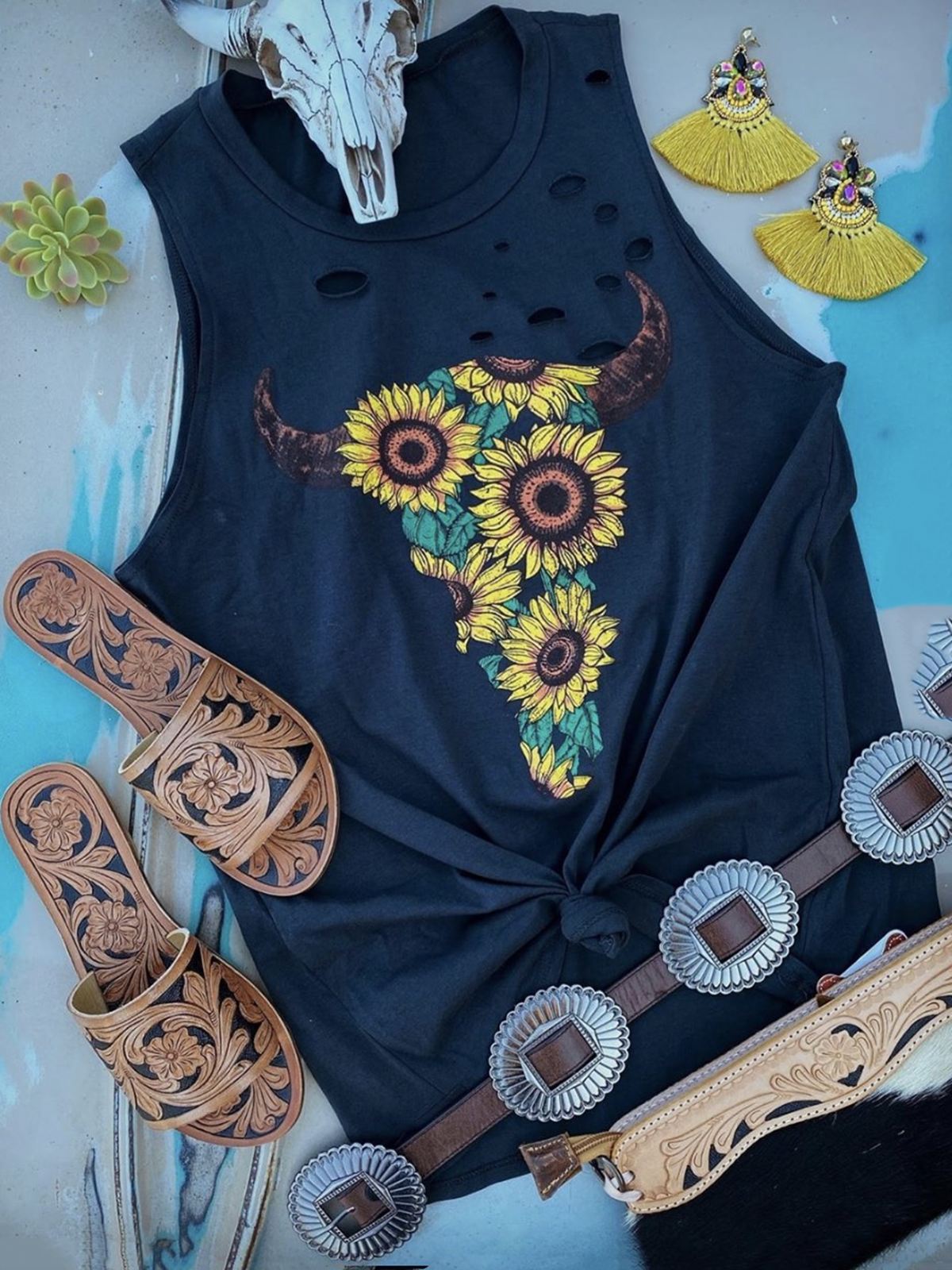 Sleeveless Ripped  Crew Neck Shirts & Tops