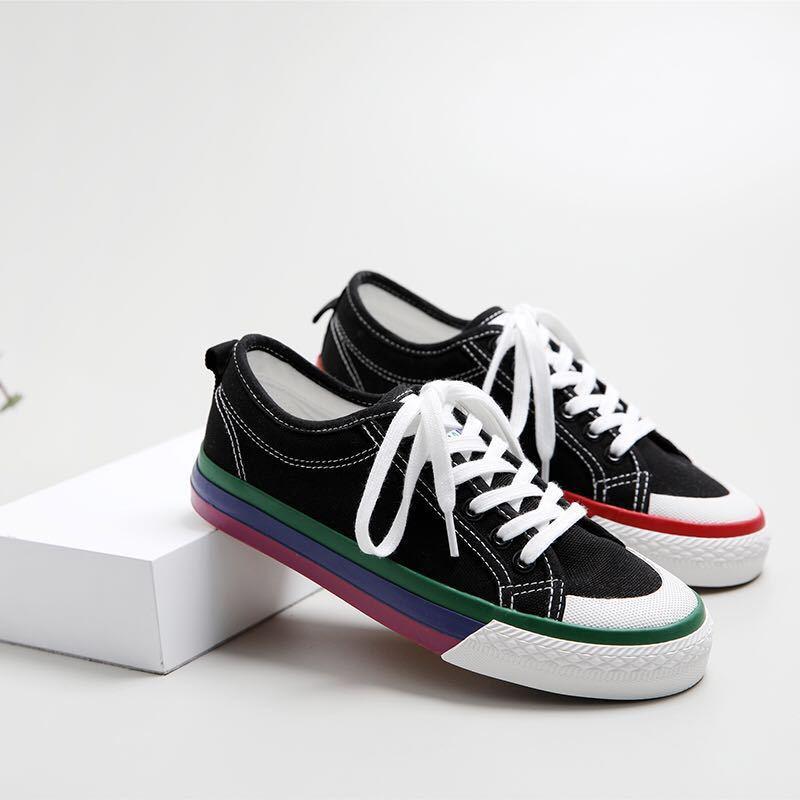 Women's Fashion Trend Color Matching Flat Canvas Sneakers