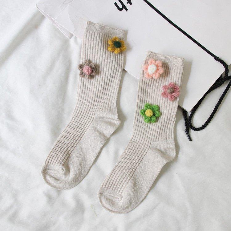 Three-dimensional flower cotton women's vertical tube socks