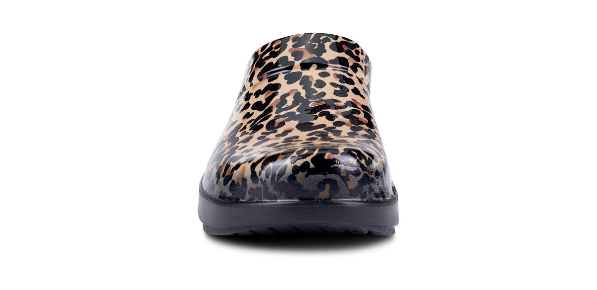 Women's OOcloog Limited Edition Clog - Leopard