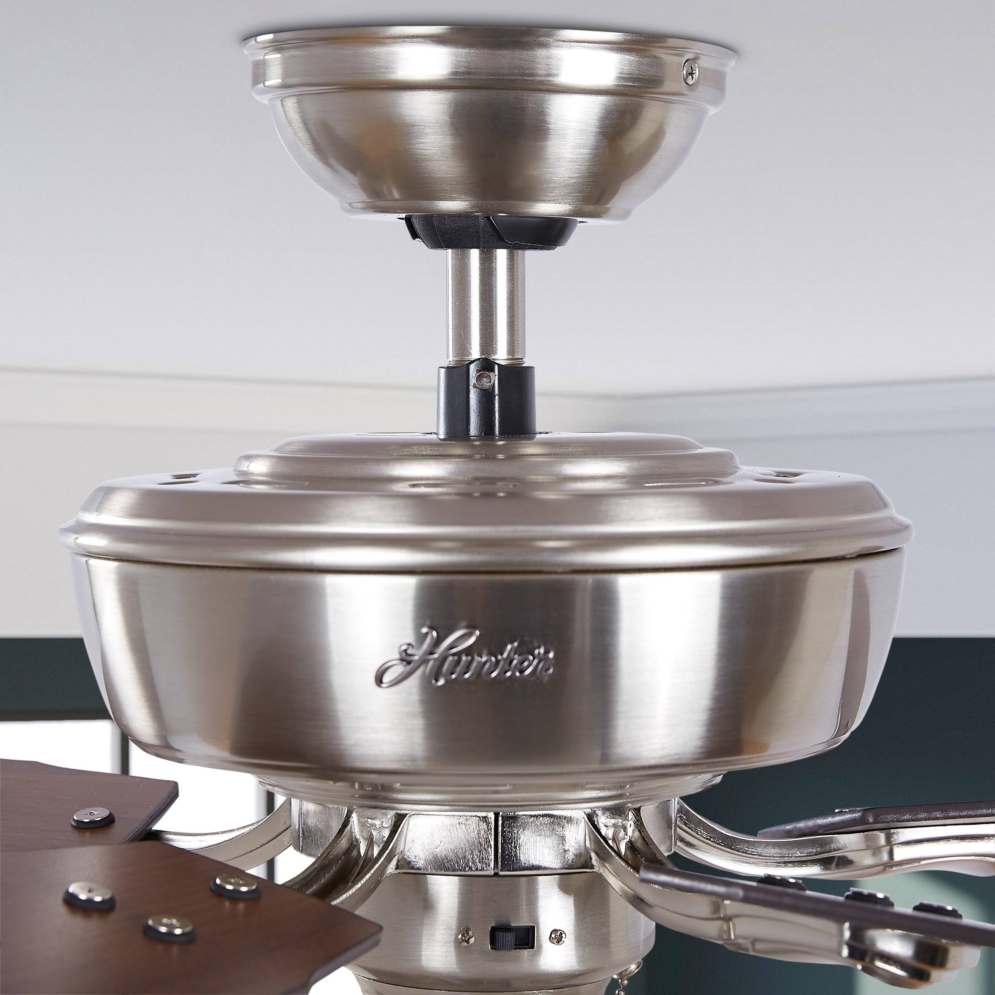 Hunter Creekside LED 52-in Brushed Nickel LED Indoor Ceiling Fan with Light Kit