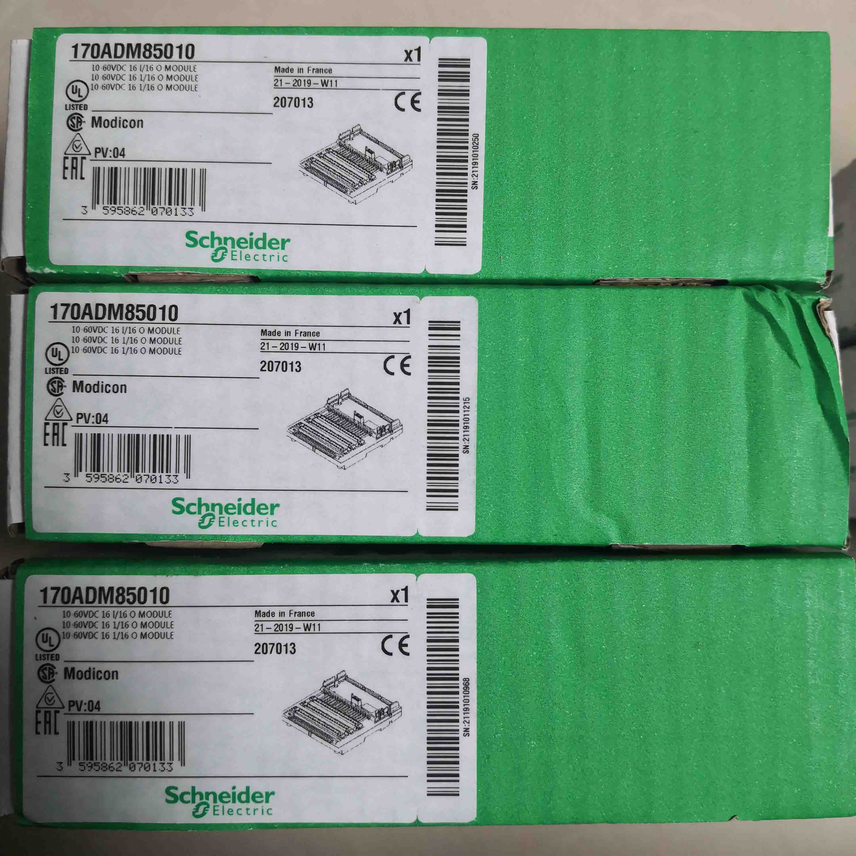 170ADM85010 Schneider Discrete I/O module Modicon Momentum Original Factory Sealed New