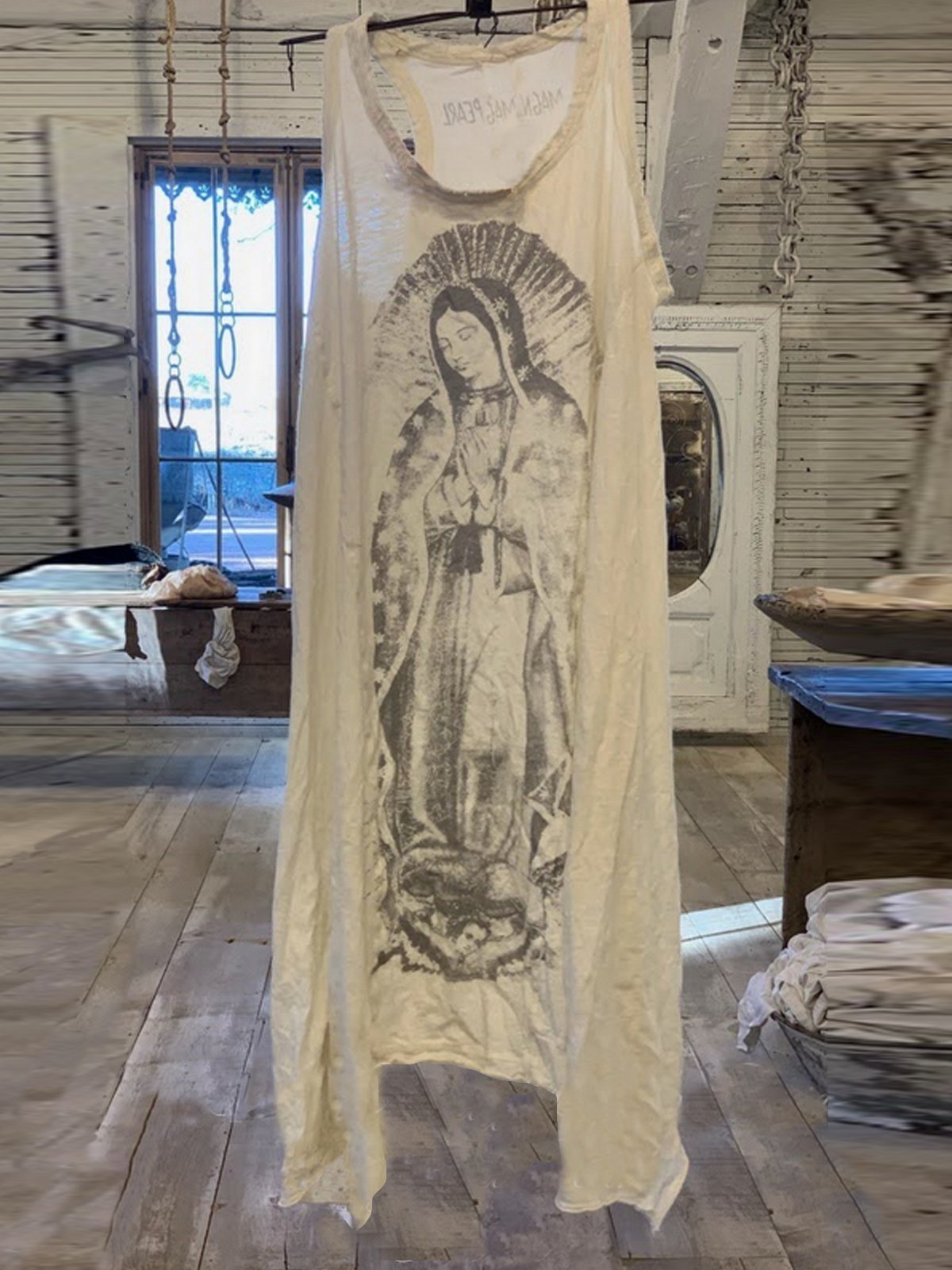 Sleeveless Casual Printed Shift Dresses