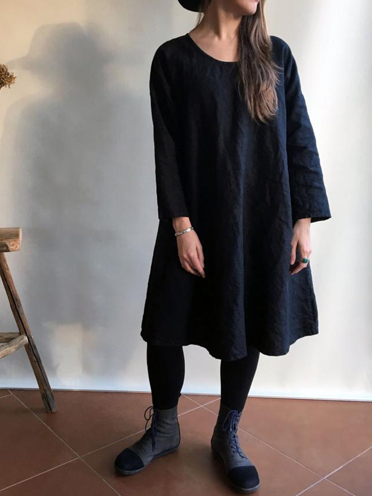 Black Cotton Crew Neck Long Sleeve Dresses
