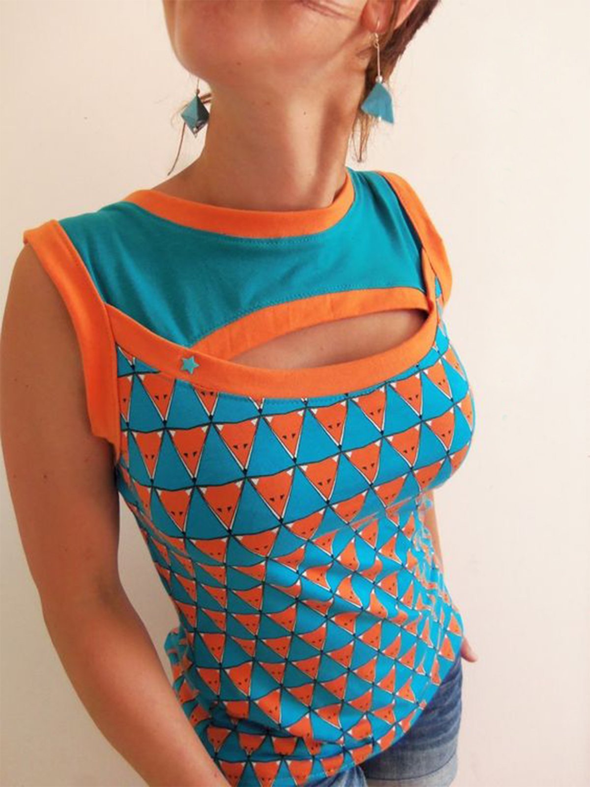 Geometric print strapless round neck casual vest