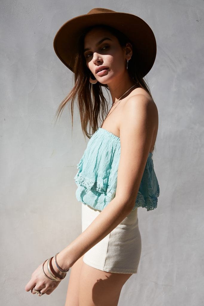 Casual Strapless Turndown Top