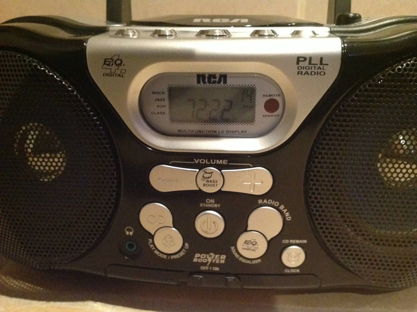 RCA RCD147 Portable CD Player with Am/fm Tuner