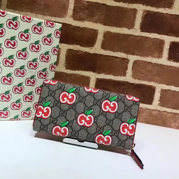 【原版皮】古驰/Gucci 苹果拉链钱夹，为庆祝情人节推出的特别系列单品，融入了卡通风格的苹果图案，与品牌的双G字母交织图案巧妙搭配，尽显趣致设计，款号：624880
