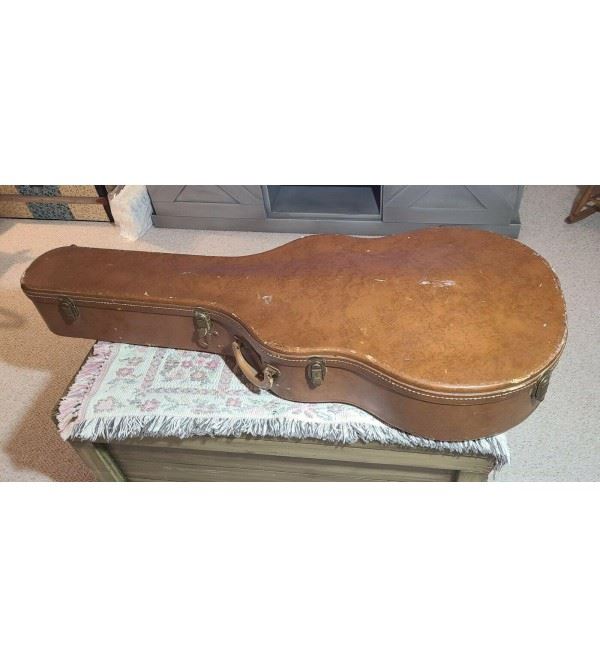 1950��s Gibson J-200 Acoustic Guitar Case Brown Circa 1958 Vintage 17.5��� bout.