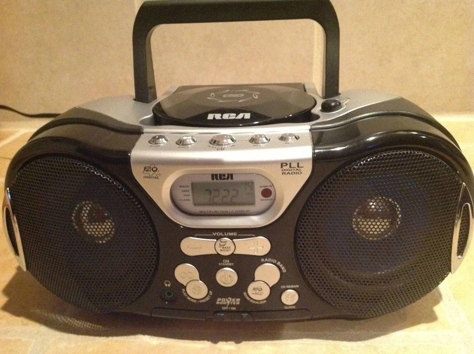 RCA RCD147 Portable CD Player with Am/fm Tuner