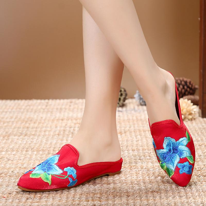 Women Floral Embroidered Slippers Casual Comfort Elegant Shoes