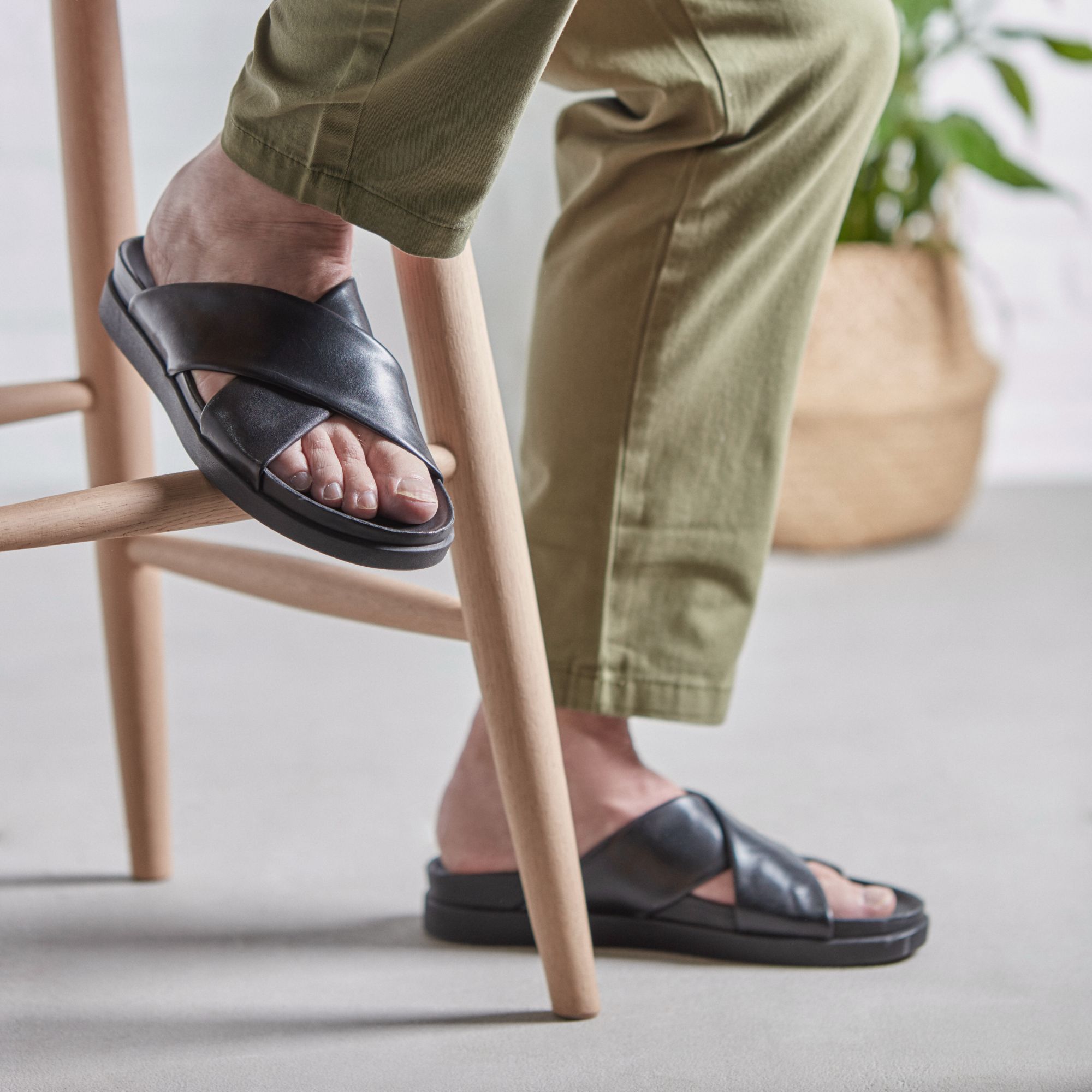 Men Sandals Sunder Cross Black Leather