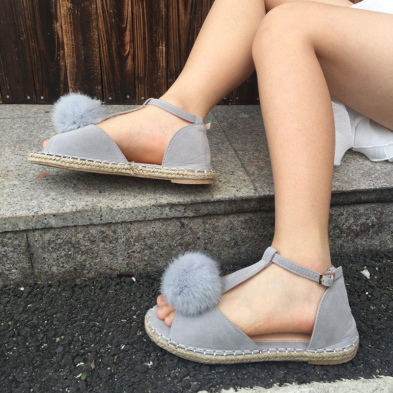 Plus Size Peep Toe Adjustable Buckle Sandals