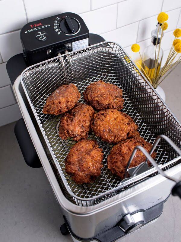 T-Fal EZ Stainless Steel 1.8 LITER Clean Deep Fryer