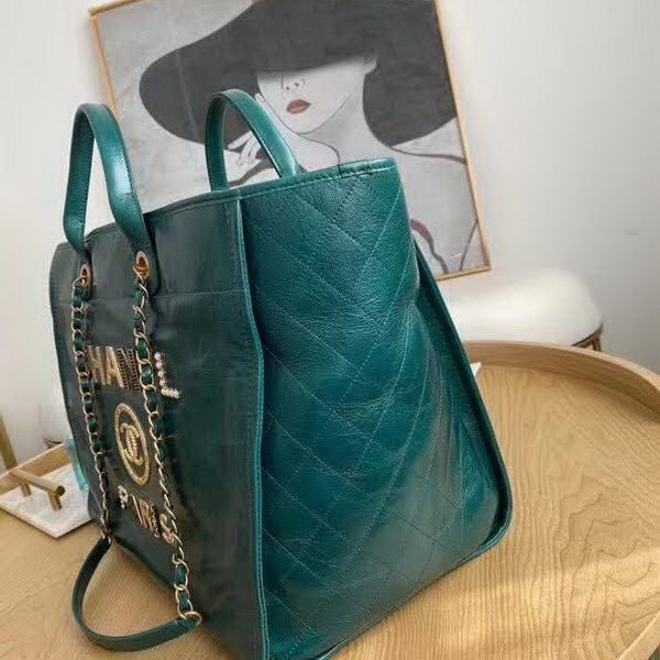 【原版皮】香奈儿/Chanel 购物袋 ，采用进口油腊牛皮，配顶级精美古铜金五金，非常高档新颖独特，休闲又时尚、又会掀起一股热潮，五金 ogo镶珍珠，款号：AS8375