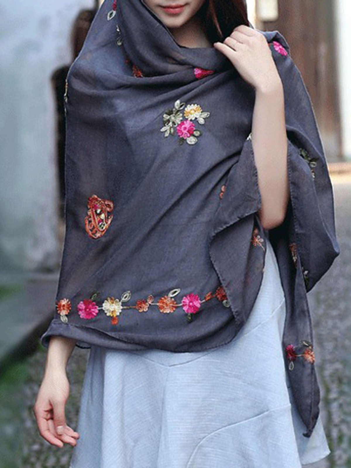 Casual Floral Embroidered Scarf