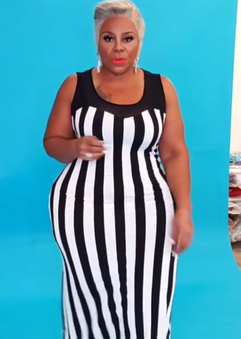 Plus Size White and Black Striped Sleeveless Long Dress