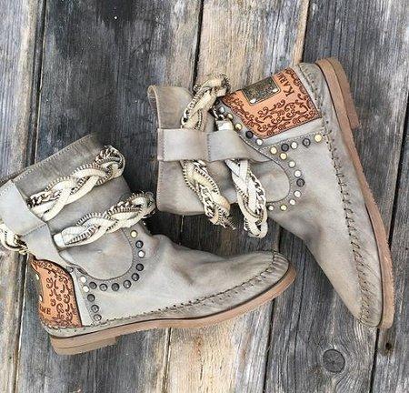 Tassel Flat Heel Boots