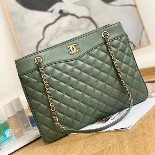 【原版皮】香奈儿/Chanel 购物袋，明星贵妇们的最佳新宠，小香棱格概念，皮链袋，双C标志，一眼钟情，采用进口小羊皮，柔软细腻，皮质独特，纹络更显高档质感，款号：57030