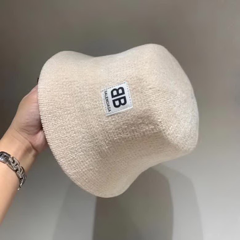 20冬季最新专柜款-Balenciaga双B字母渔夫帽，太阳帽，秋季灯芯绒面料，轻盈透气百搭款，可折叠出门携带方便