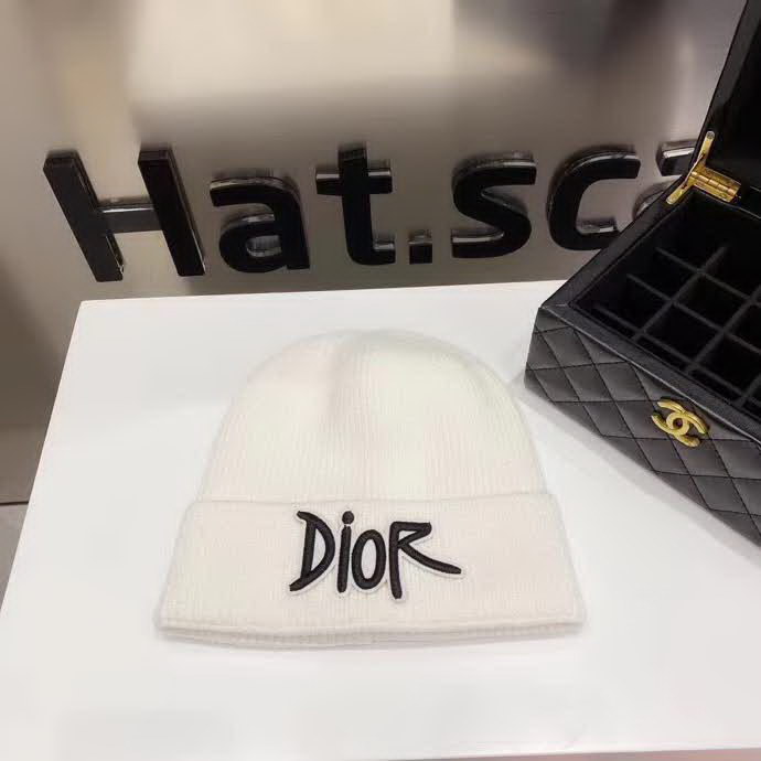 20冬季最新专柜款-迪奥Dior新款字母刺绣标针织羊毛毛线帽，定制羊毛，简约帅气新标志，男女同款超酷时尚街头风