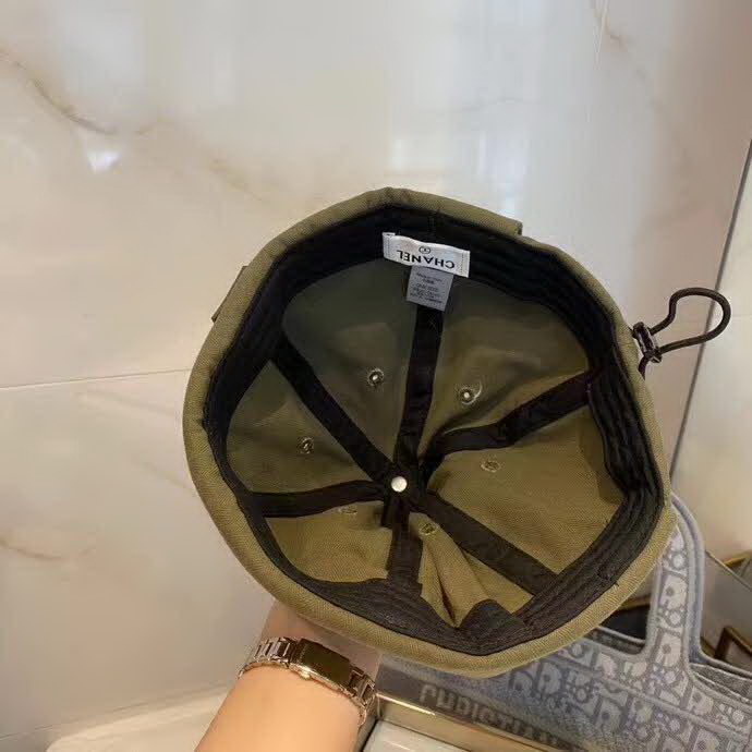 20冬季最新专柜款-Chanel四季款时尚地主帽，纯棉布！时尚年轻power，有点韩，雅痞帅气男女款！后置抽绳。