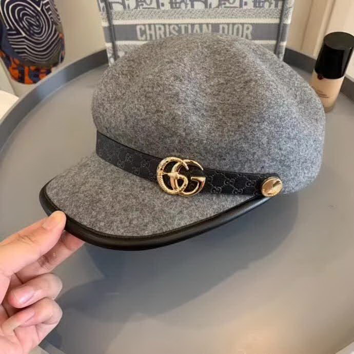 20冬季最新专柜款-古驰Gucci秋冬新款高品质羊毛军帽，经典时尚织带LOGO，法式名媛风！超显气质的款式