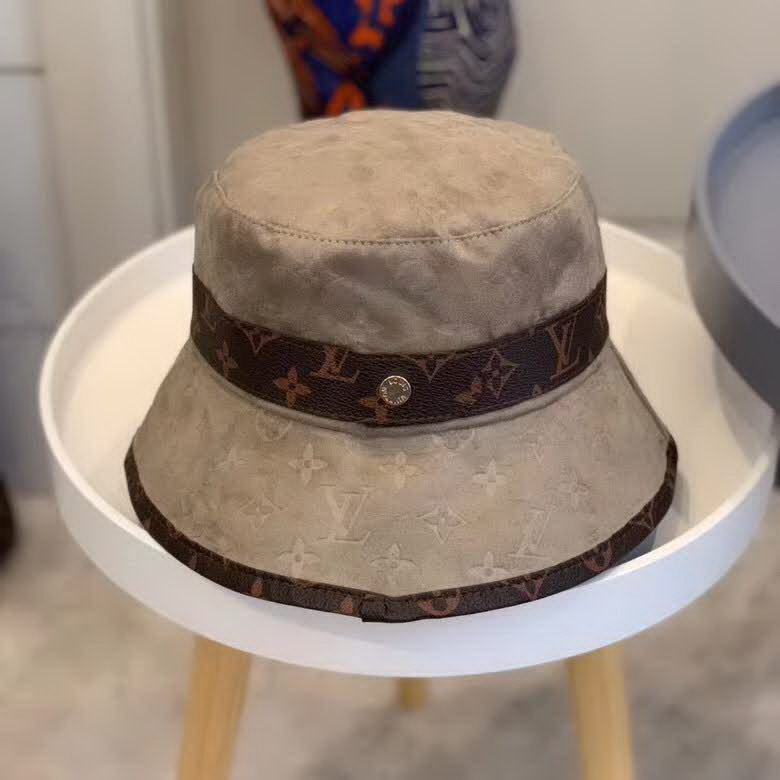 20冬季最新专柜款-路易威登LV压纹渔夫帽精致双重帽铅pu字母，超显高级！经典老花情怀，妥妥高级