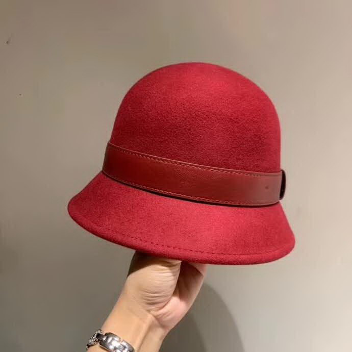 20冬季最新专柜款-爱马仕Hermes2020新款羊毛礼帽，羊毛盆帽，高档皮带刺绣logo 超级大牌范儿，机场必备神器