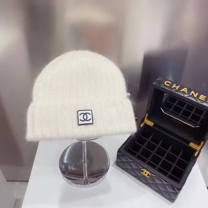 20冬季最新专柜款-Chanel秋冬新款高品质中古兔羊毛针织线帽，时尚百搭的炸街单品，弹性极佳，手感超好！粉色很嫩，嗲妹仔款！