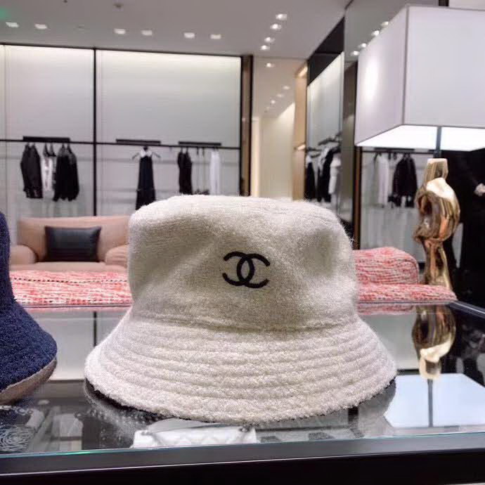 20冬季最新专柜款-Chanel新款毛巾料渔夫帽，温柔的撞色logo，给人一种温柔到极致的感受