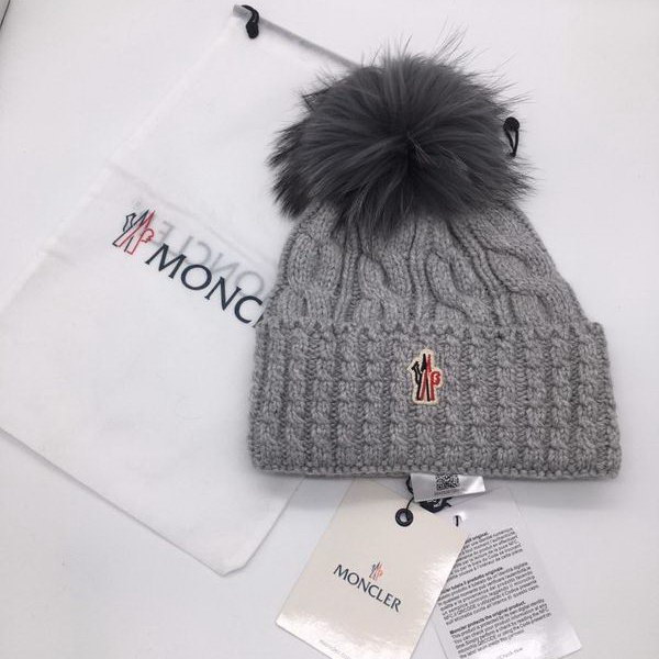 官网同步20秋季最新款-Moncler新款针织帽，独家定制超大毛球，特别火爆，采用精选毛线，手感超柔软，弹性极佳