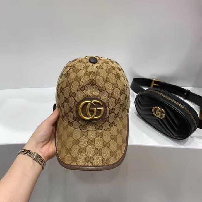 20冬季最新专柜款-古驰Gucci新款棒球帽，金属双G，专柜最新款，1:1开模订制，正版开模五金，原版帆布料+头层牛皮，质量超赞