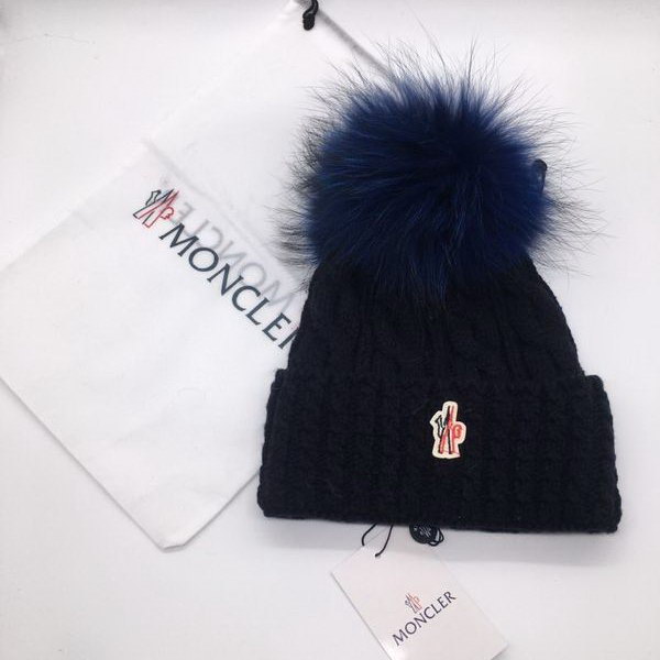 官网同步20秋季最新款-Moncler新款针织帽，独家定制超大毛球，特别火爆，采用精选毛线，手感超柔软，弹性极佳