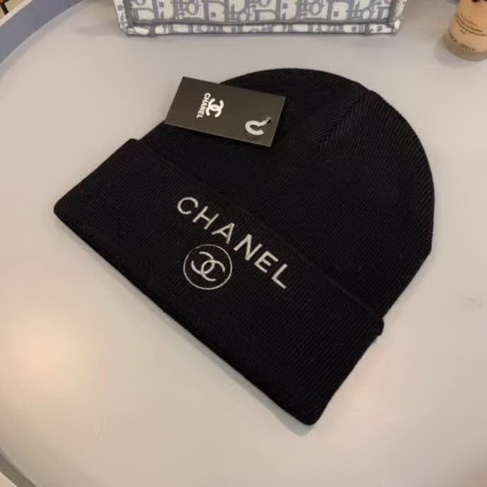 20冬季最新专柜款-Chanel针织羊毛毛线帽，定制羊毛，帅气朋克风。超酷时尚街头风！