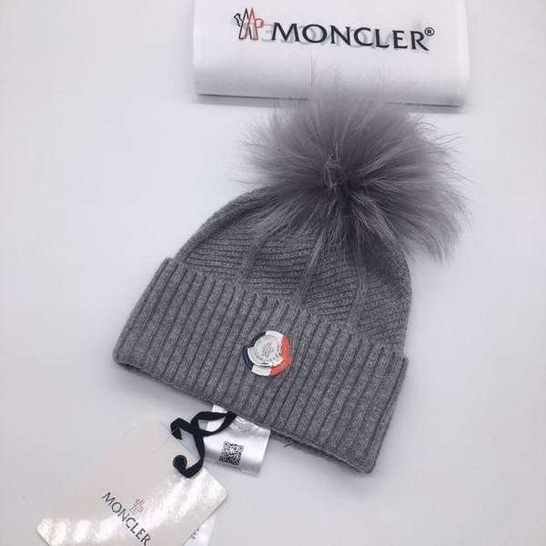 官网同步20秋季最新款-Moncler新款针织帽，独家定制超大毛球，特别火爆，采用精选毛线，手感超柔软，弹性极佳