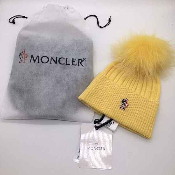 官网同步20秋季最新款-Moncler新款针织帽，独家定制超大毛球，特别火爆，采用精选毛线，手感超柔软，弹性极佳